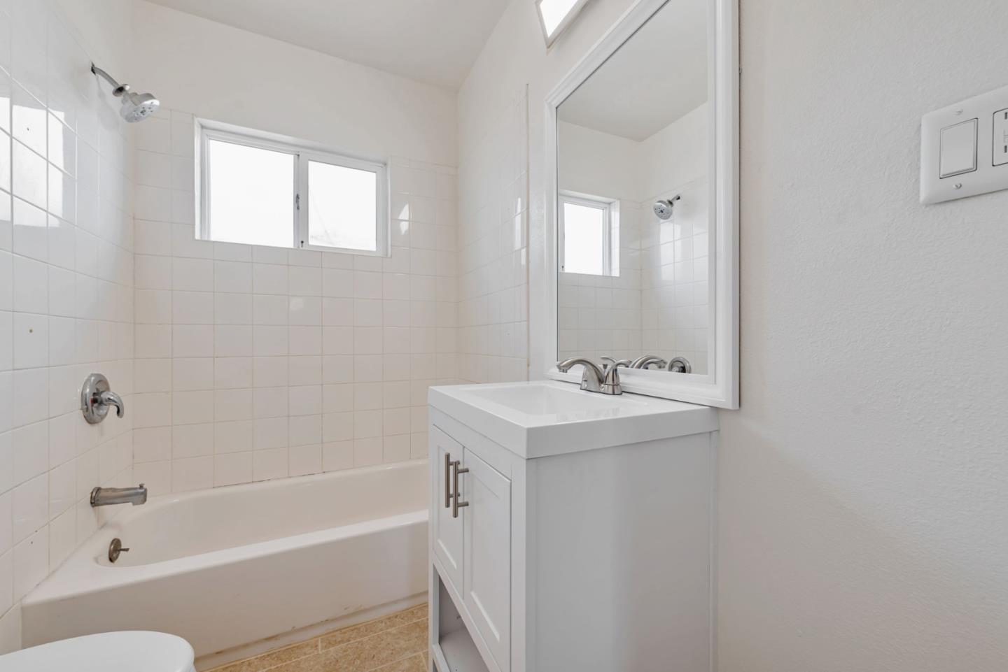 San Jose, California, 95112, United States, 3 Bedrooms Bedrooms, ,1 BathroomBathrooms,Residential,For Sale,1940369
