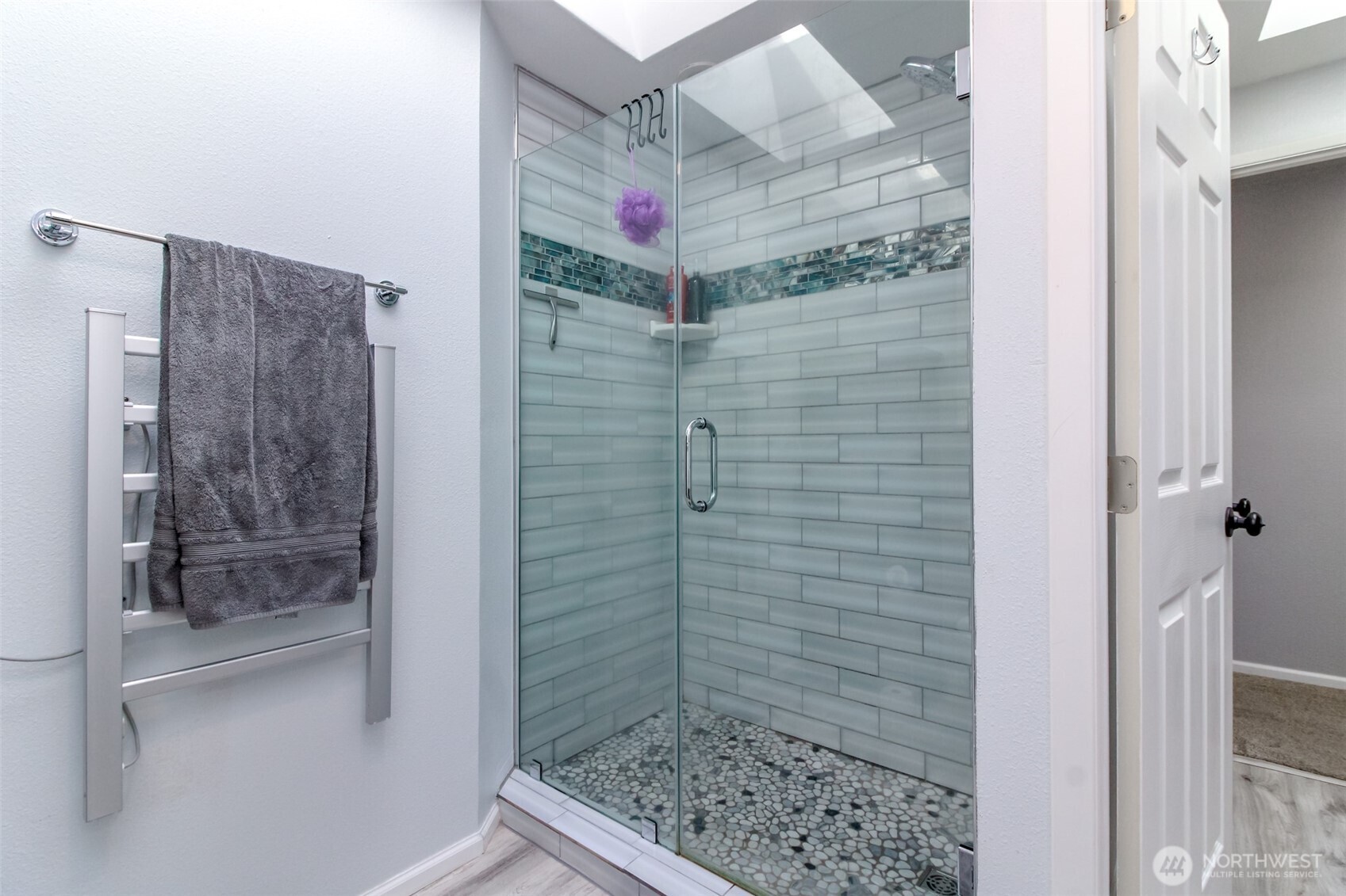 Graham, Washington, 98338, United States, 3 Bedrooms Bedrooms, ,1 BathroomBathrooms,Residential,For Sale,1981421