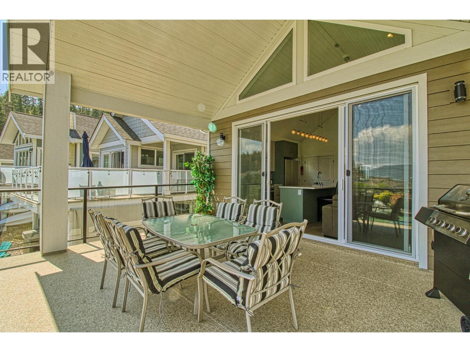KELOWNA, British Columbia, V1Z 3R8, CA, 3 Bedrooms Bedrooms, ,2 BathroomsBathrooms,Residential,For Sale,1948634