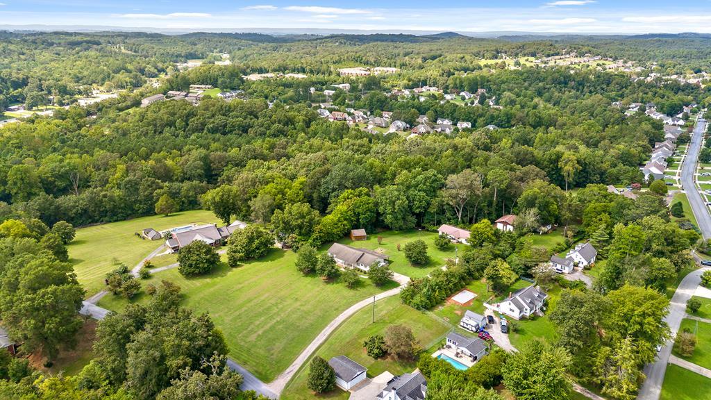 Ringgold, Georgia, 30736, United States, 6 Bedrooms Bedrooms, ,4 BathroomsBathrooms,Residential,For Sale,1927527