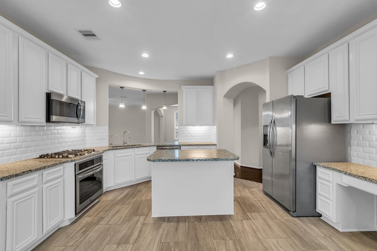 Conroe, Texas, 77384, United States, 4 Bedrooms Bedrooms, ,4 BathroomsBathrooms,Residential,For Sale,1995789