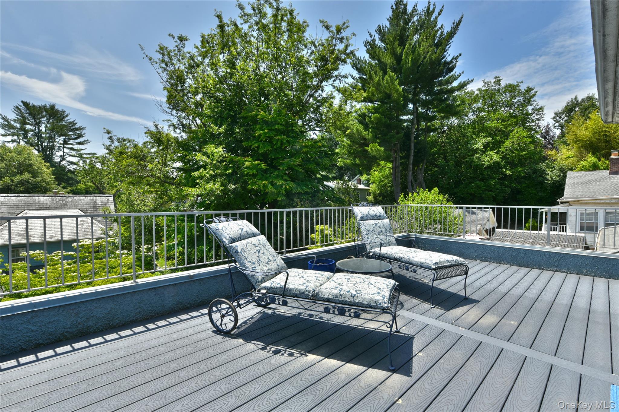  328 38th Road, Douglaston, NY, 11363 - 物件實景