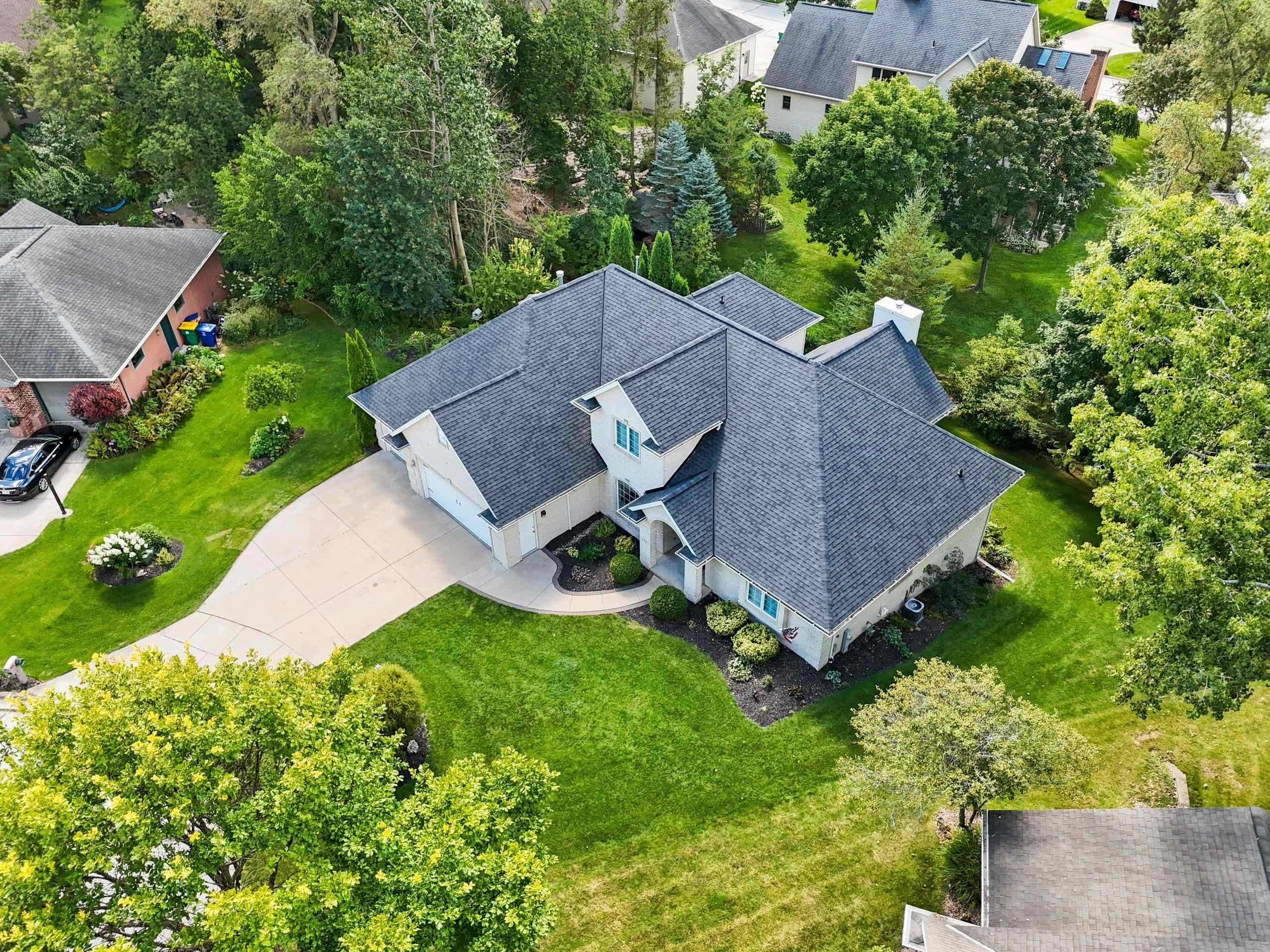GREEN BAY, Wisconsin, 54302-5254, United States, 5 Bedrooms Bedrooms, ,4 BathroomsBathrooms,Residential,For Sale,1920394