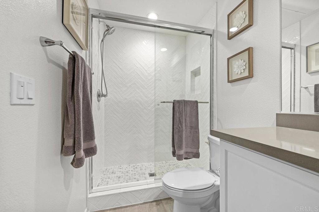 Valley Center, California, 92082, United States, 5 Bedrooms Bedrooms, ,4 BathroomsBathrooms,Residential,For Sale,1950839