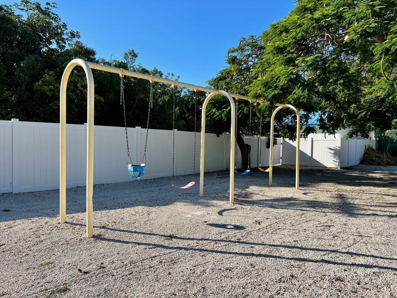 Tavernier, Florida, 33070, United States, 2 Bedrooms Bedrooms, ,2 BathroomsBathrooms,Residential,For Sale,1921847