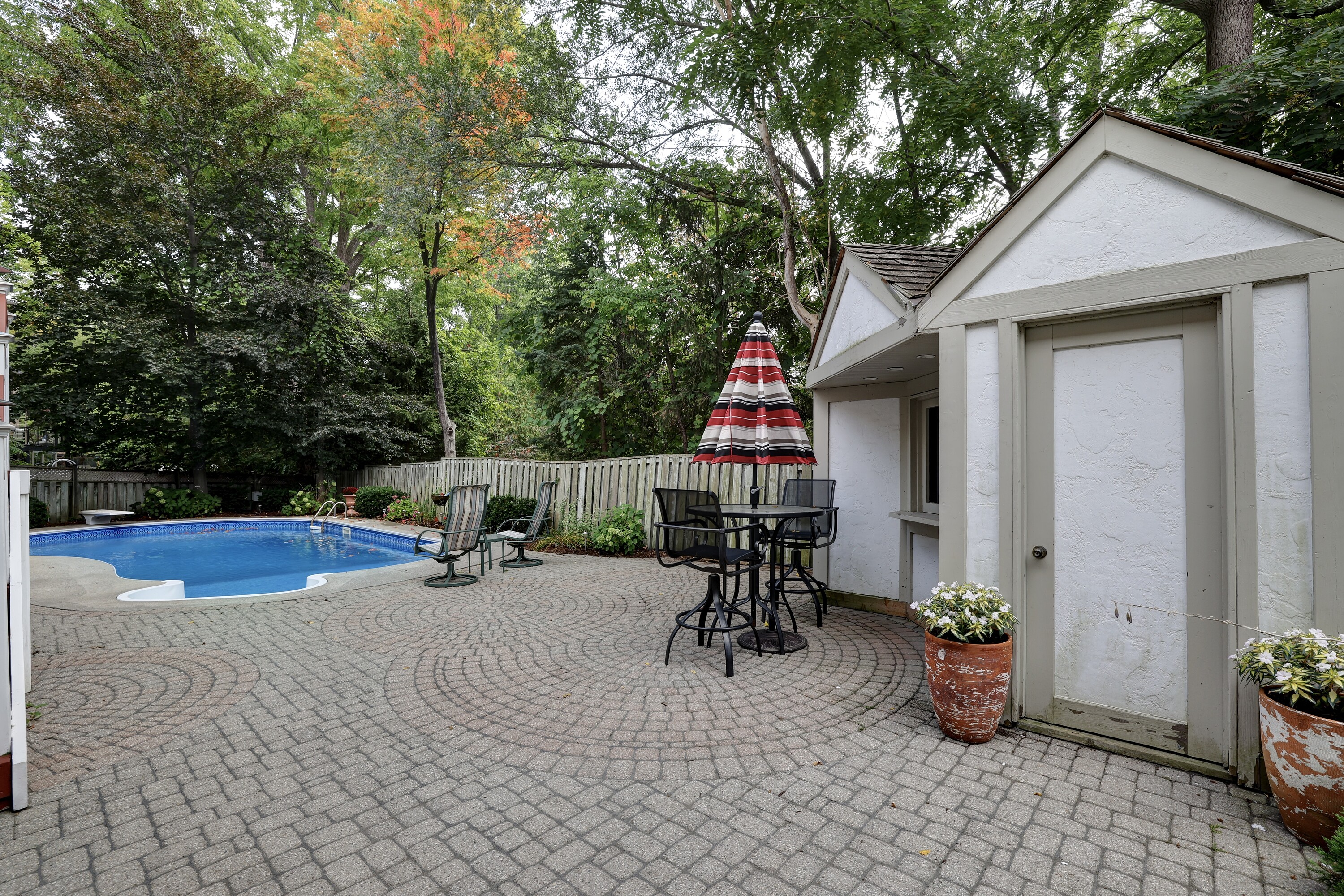  Lorne Park Executive Home - 物件實景