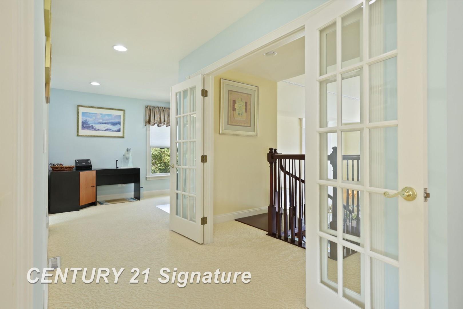 Saginaw, Michigan, 48609, United States, 4 Bedrooms Bedrooms, ,7 BathroomsBathrooms,Residential,For Sale,1980528