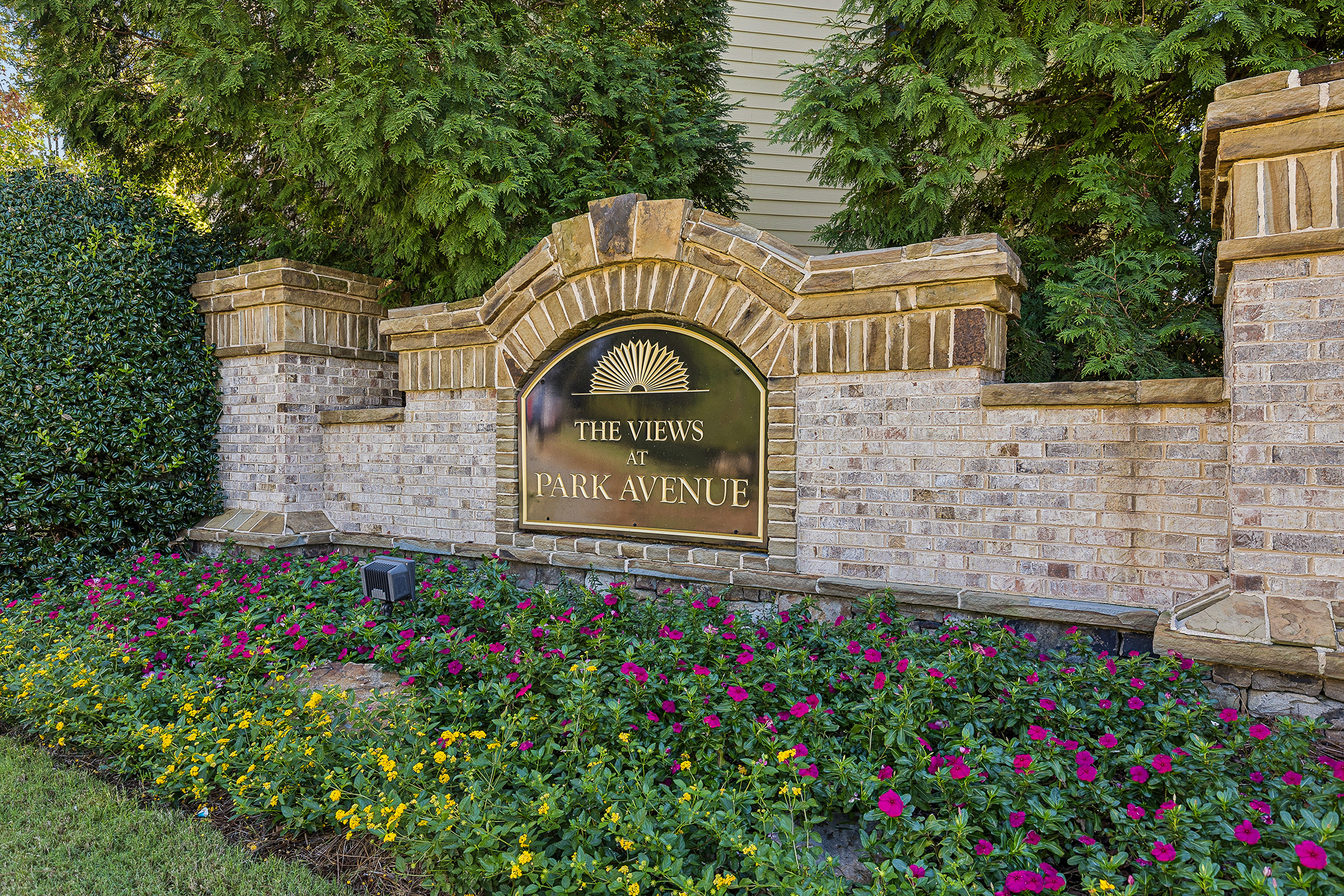 Impeccably Maintained End Unit Townhome in an Exceptional Smyrna Location - 物件實景