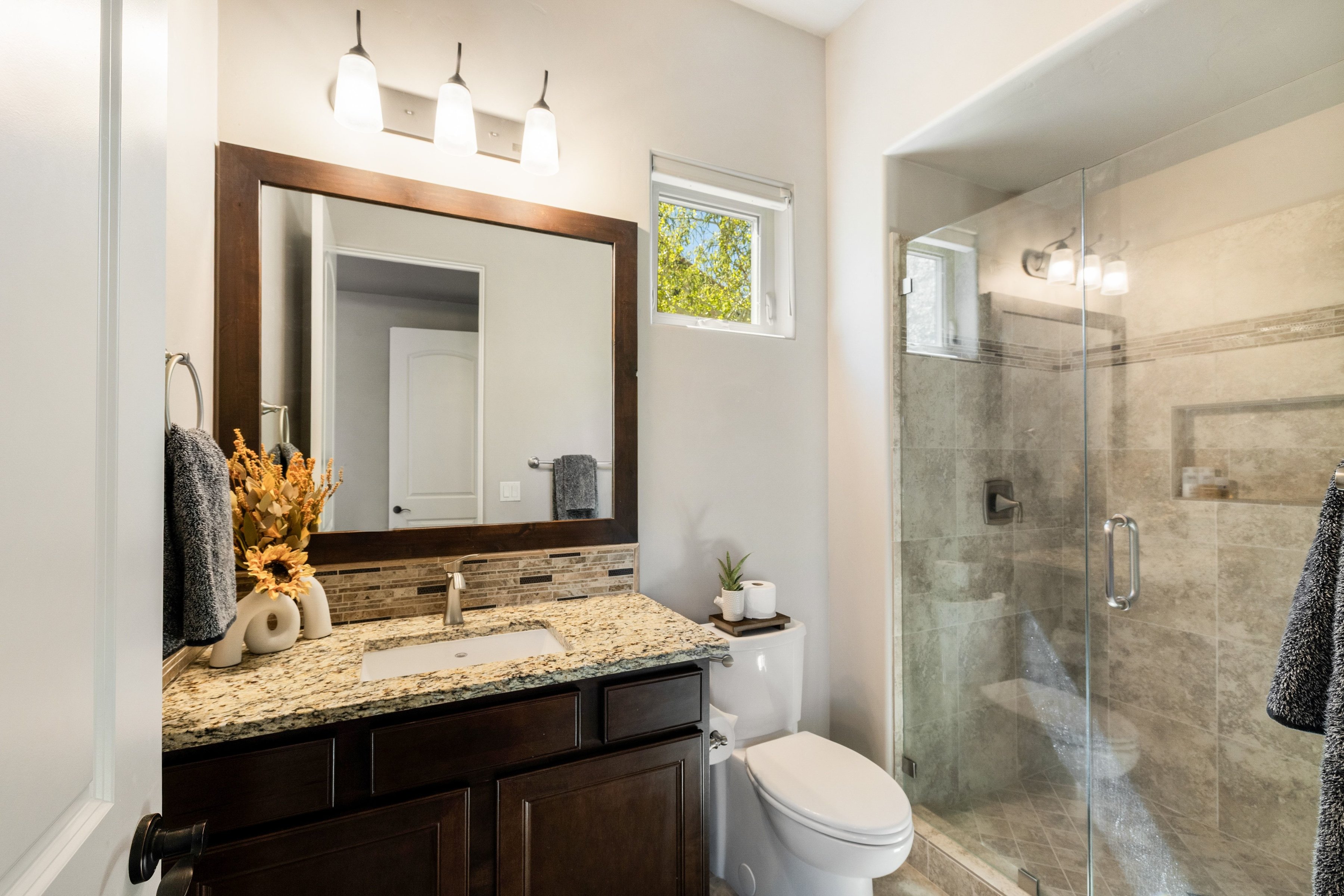  Luxurious Modern Farmhouse with Breathtaking Views - 物件實景