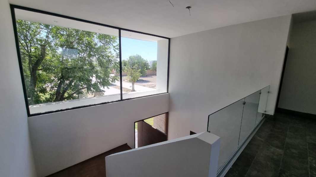 LA LOMA, Torreón, Coahuila de Zaragoza, 27405, Mexico, 4 Bedrooms Bedrooms, ,4 BathroomsBathrooms,Residential,For Sale,LA LOMA,1628012