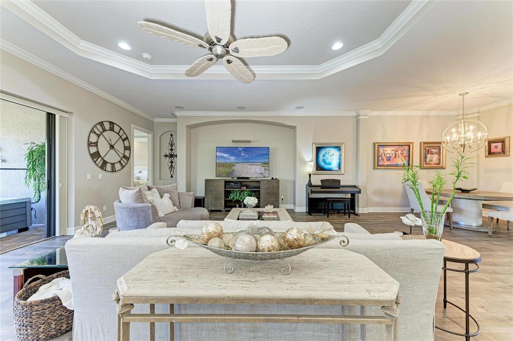 Bradenton, Florida, 34211, United States, 3 Bedrooms Bedrooms, ,3 BathroomsBathrooms,Residential,For Sale,1784146