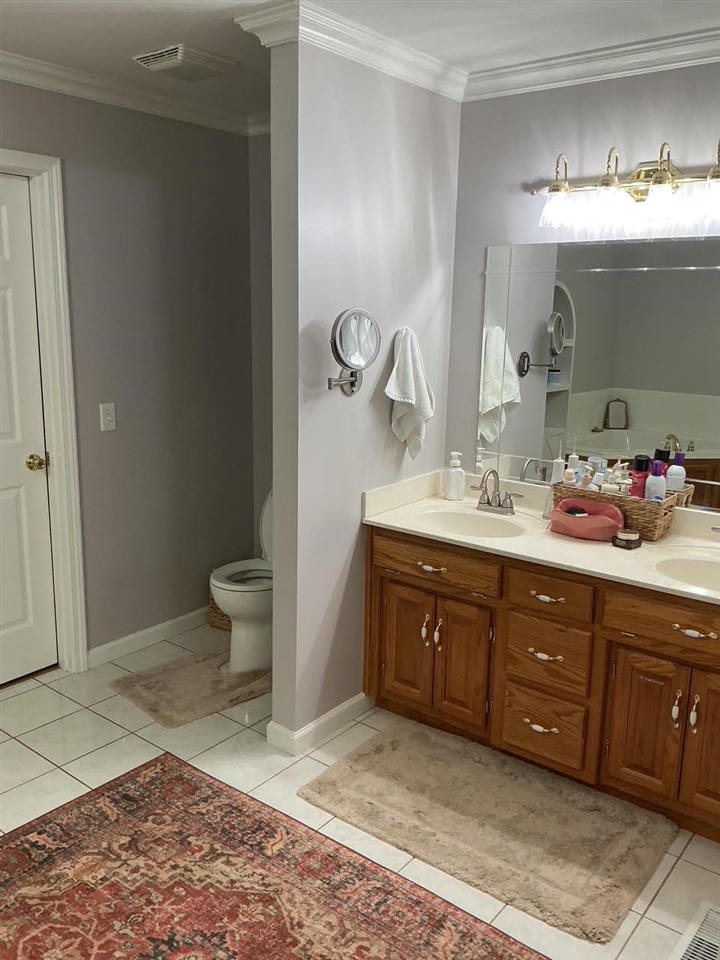 Glasgow, Kentucky, 42141, United States, 4 Bedrooms Bedrooms, ,3 BathroomsBathrooms,Residential,For Sale,1998420