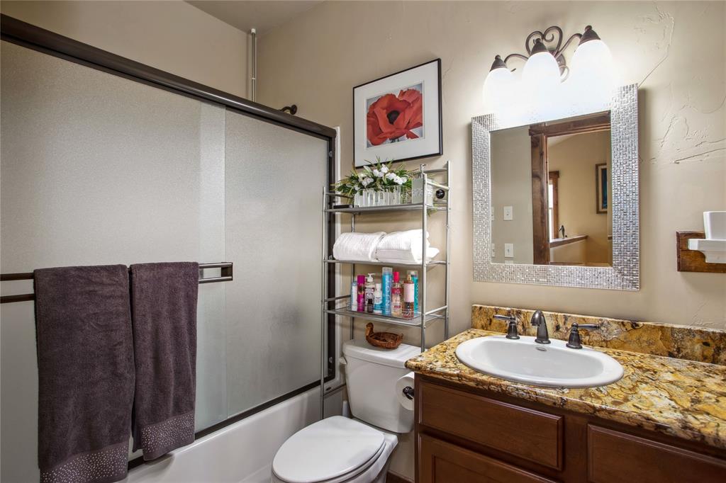 Polson, Montana, 59860, United States, 3 Bedrooms Bedrooms, ,2 BathroomsBathrooms,Residential,For Sale,1983270