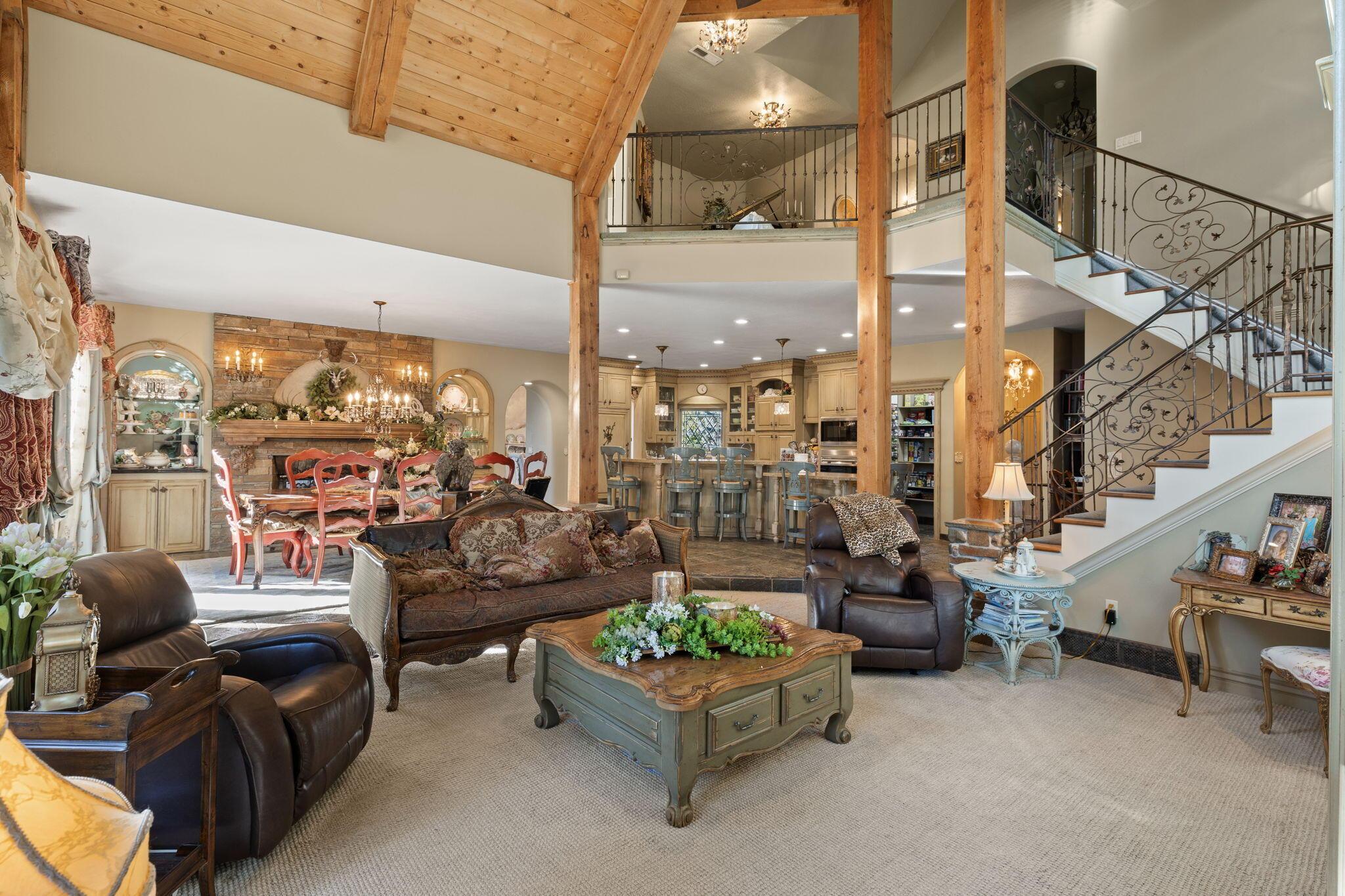 Salt Lake City, Utah, 84121, United States, 5 Bedrooms Bedrooms, ,6 BathroomsBathrooms,Residential,For Sale,1974562