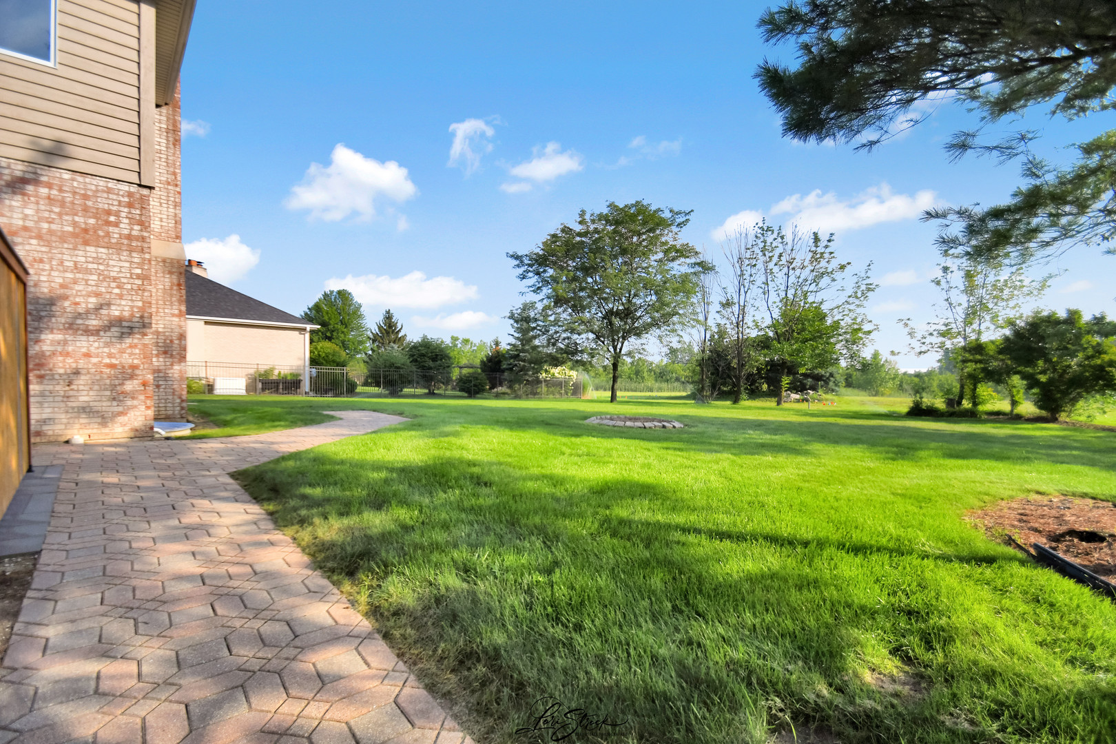 Mokena, Illinois, 60448, United States, 4 Bedrooms Bedrooms, ,3 BathroomsBathrooms,Residential,For Sale,1982496