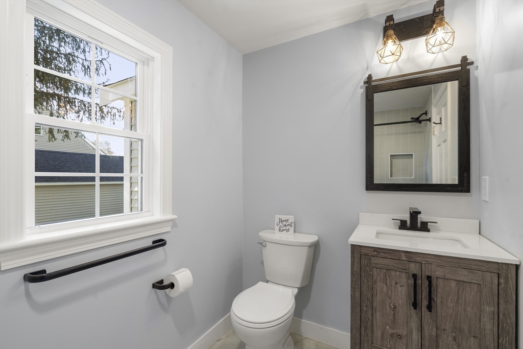 Abington, Massachusetts, 02351, United States, 3 Bedrooms Bedrooms, ,3 BathroomsBathrooms,Residential,For Sale,1987821