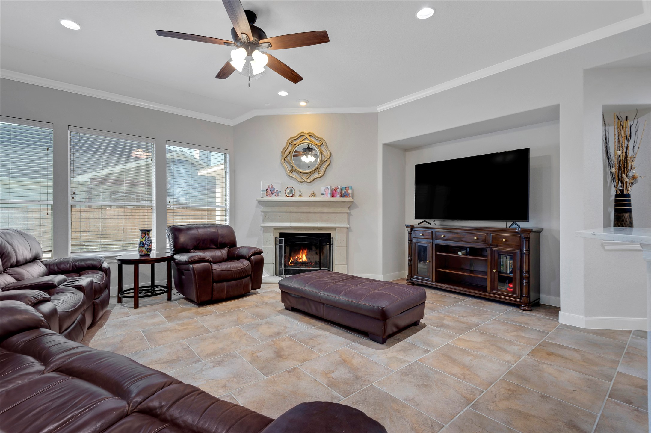 Spring, Texas, 77379, United States, 5 Bedrooms Bedrooms, ,4 BathroomsBathrooms,Residential,For Sale,1950811