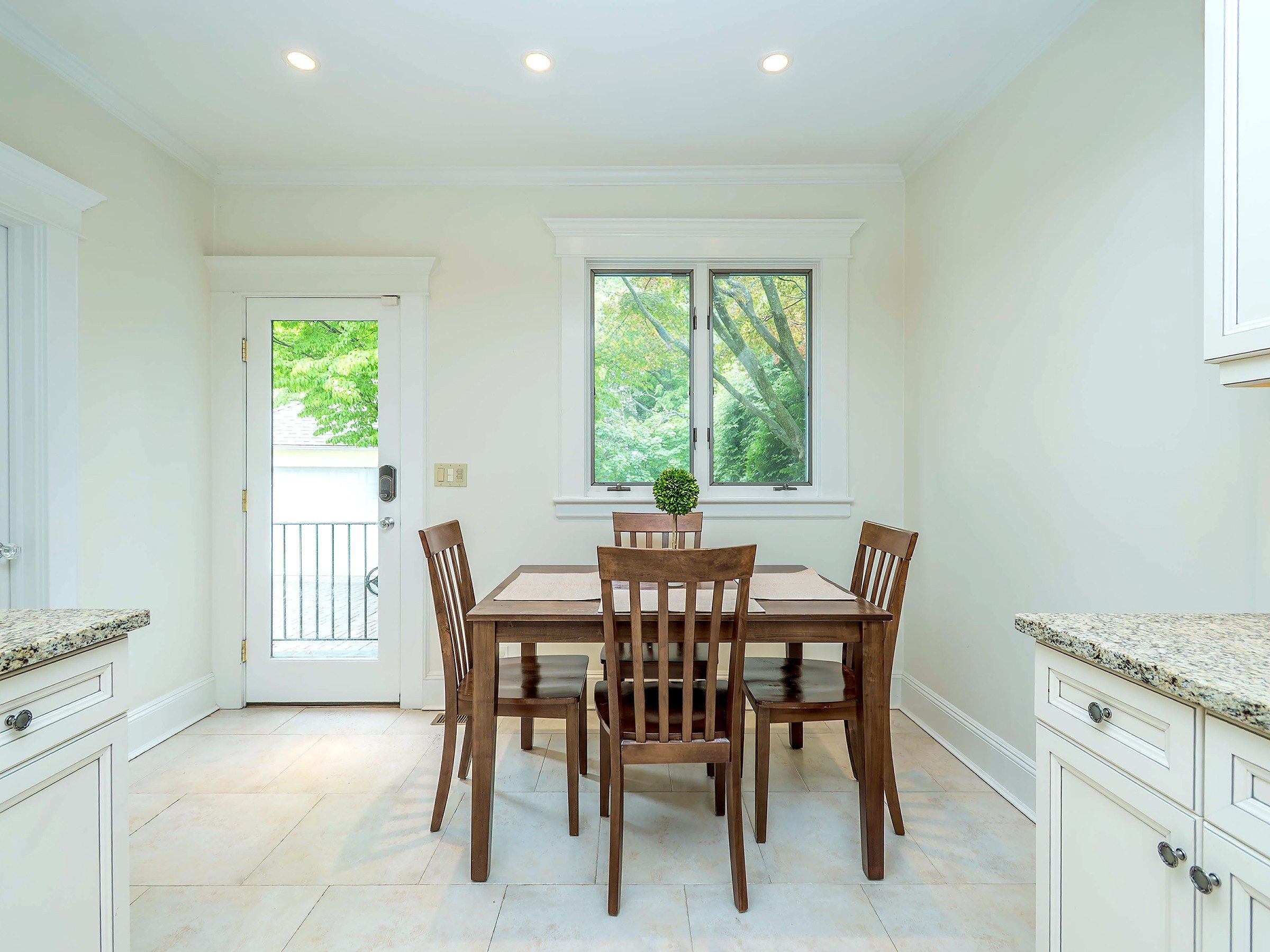  28 Monroe Street, Port Washington, NY, 11050 - 物件實景