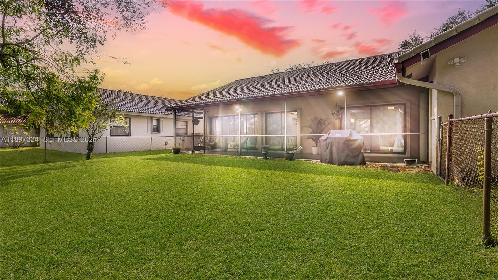 Coral Springs, Florida, 33065, United States, 3 Bedrooms Bedrooms, ,2 BathroomsBathrooms,Residential,For Sale,1993306