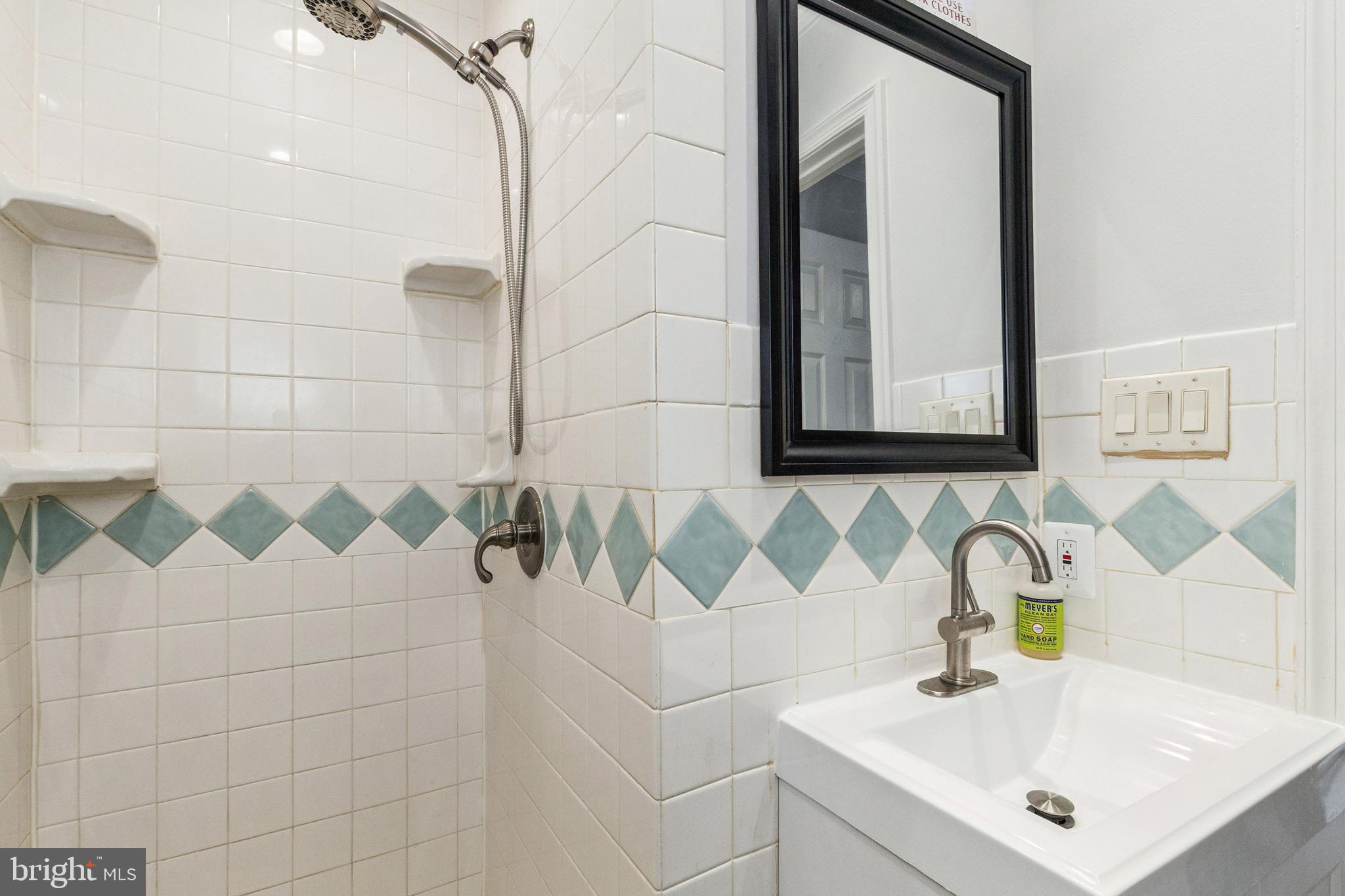 Manassas, Virginia, 20111, United States, 3 Bedrooms Bedrooms, ,2 BathroomsBathrooms,Residential,For Sale,1984619