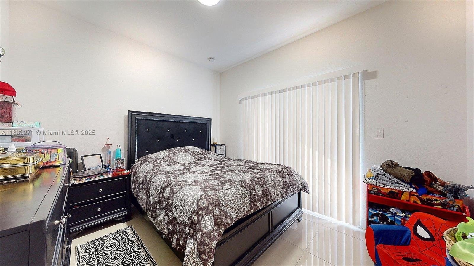 Homestead, Florida, 33033, United States, 5 Bedrooms Bedrooms, ,3 BathroomsBathrooms,Residential,For Sale,1937338