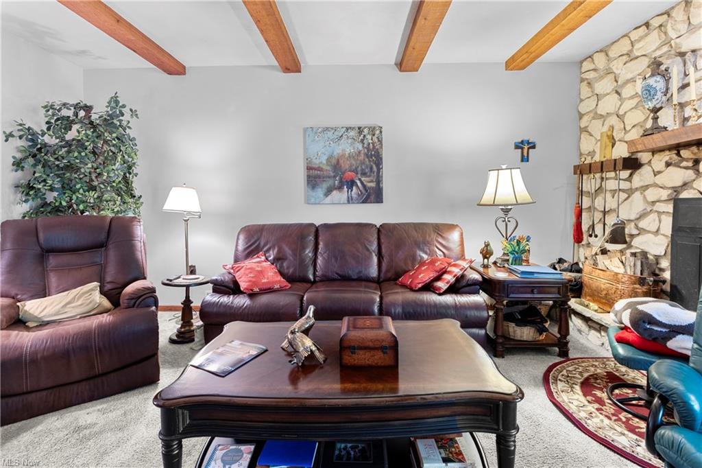 Chester, West Virginia, 26034, United States, 4 Bedrooms Bedrooms, ,3 BathroomsBathrooms,Residential,For Sale,1974553