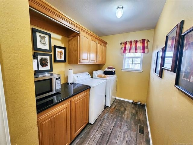 Cookson, Oklahoma, 74427, United States, 3 Bedrooms Bedrooms, ,2 BathroomsBathrooms,Residential,For Sale,2005296