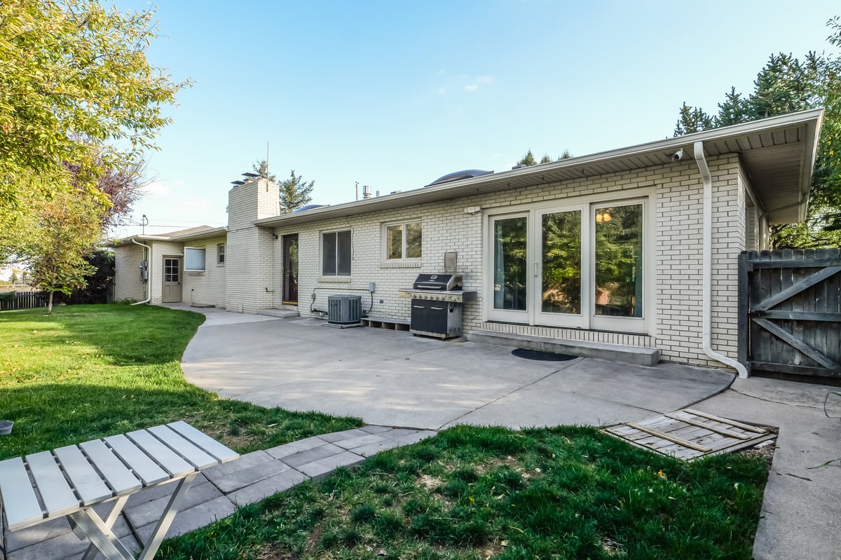 Cheyenne, Wyoming, 8200, United States, 6 Bedrooms Bedrooms, ,2 BathroomsBathrooms,Residential,For Sale,2007508