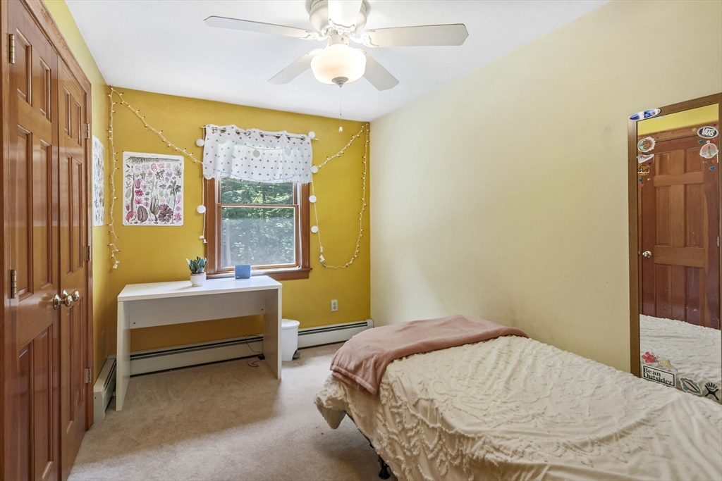 Sutton, Massachusetts, 01590, United States, 3 Bedrooms Bedrooms, ,3 BathroomsBathrooms,Residential,For Sale,1982878