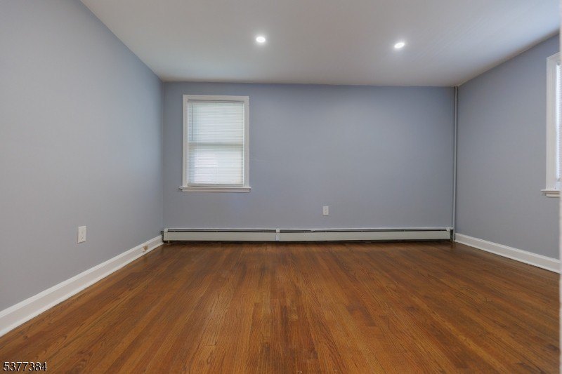 Elizabeth City, New Jersey, 07202-3304, United States, 6 Bedrooms Bedrooms, ,4 BathroomsBathrooms,Residential,For Sale,1943263