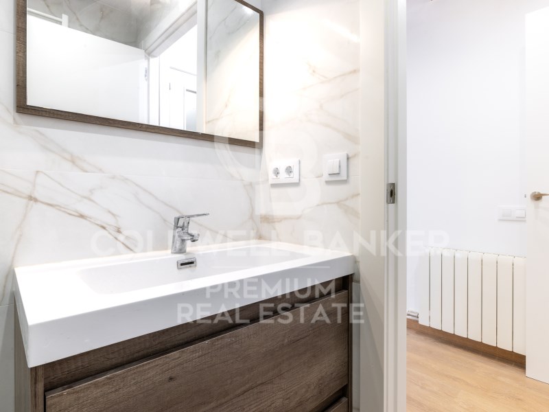 Barcelona Capital, Catalonia, ES, 4 Bedrooms Bedrooms, ,2 BathroomsBathrooms,Residential,For Sale,1752562