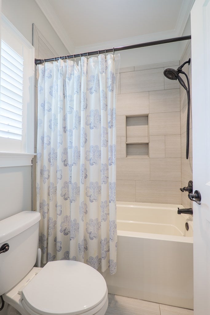 Valdosta, Georgia, 31601, United States, 4 Bedrooms Bedrooms, ,3 BathroomsBathrooms,Residential,For Sale,1991000