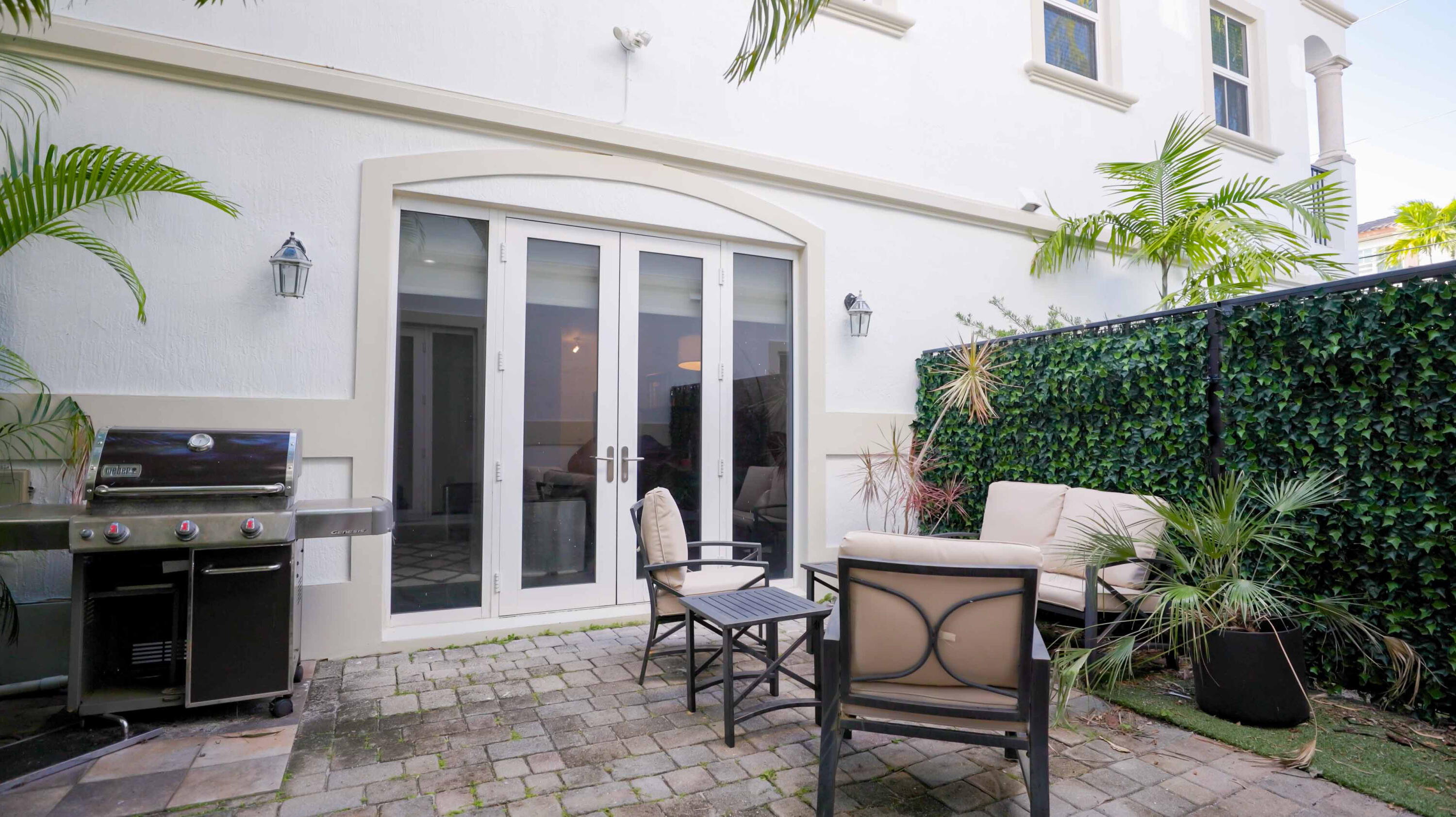 Fort Lauderdale, Florida, 33304, United States, 2 Bedrooms Bedrooms, ,4 BathroomsBathrooms,Residential,For Sale,1891530