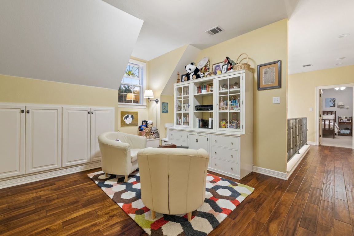 Austin, Texas, 78746, United States, 5 Bedrooms Bedrooms, ,5 BathroomsBathrooms,Residential,For Sale,1847430