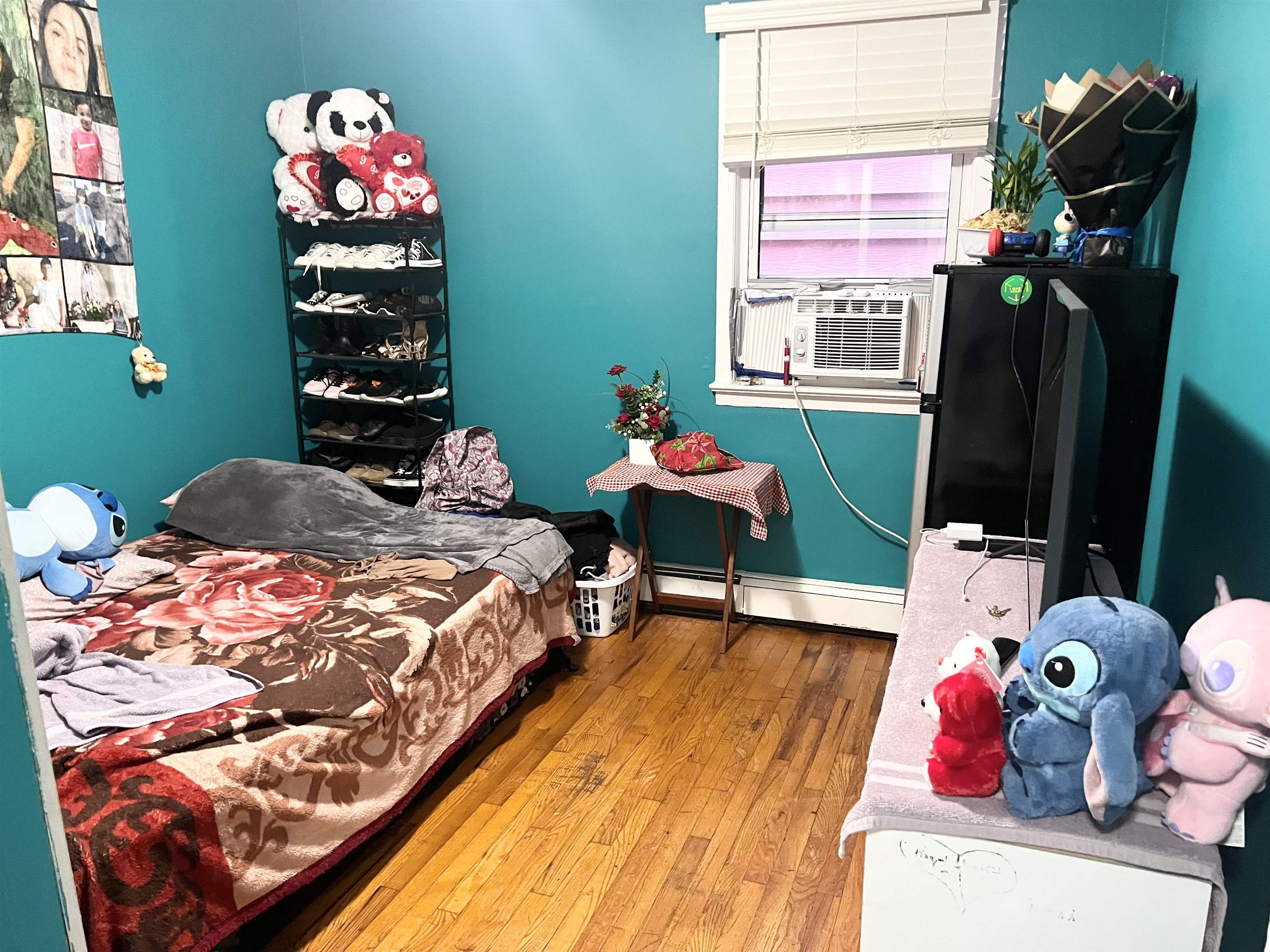 West New York, New Jersey, 07093, United States, 5 Bedrooms Bedrooms, ,2 BathroomsBathrooms,Residential,For Sale,1890881