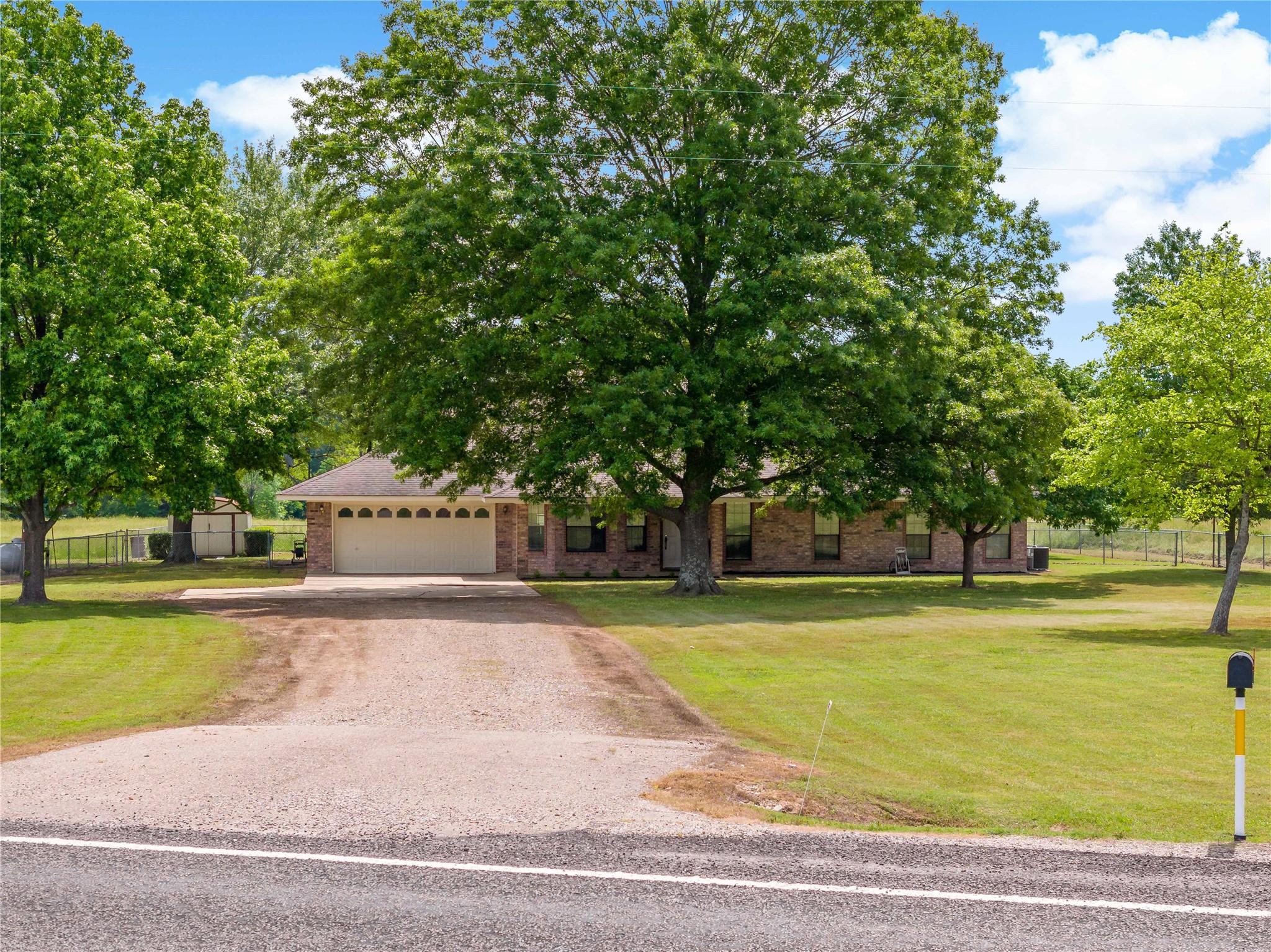 Cla, Texas, 75550, United States, 3 Bedrooms Bedrooms, ,3 BathroomsBathrooms,Residential,For Sale,1879365