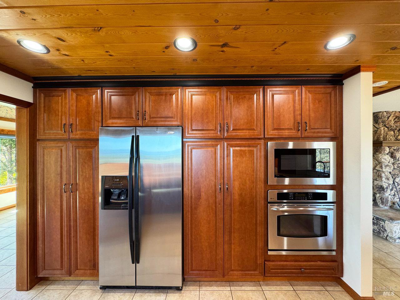 Lakeport, California, 95453, United States, 4 Bedrooms Bedrooms, ,3 BathroomsBathrooms,Residential,For Sale,2015104