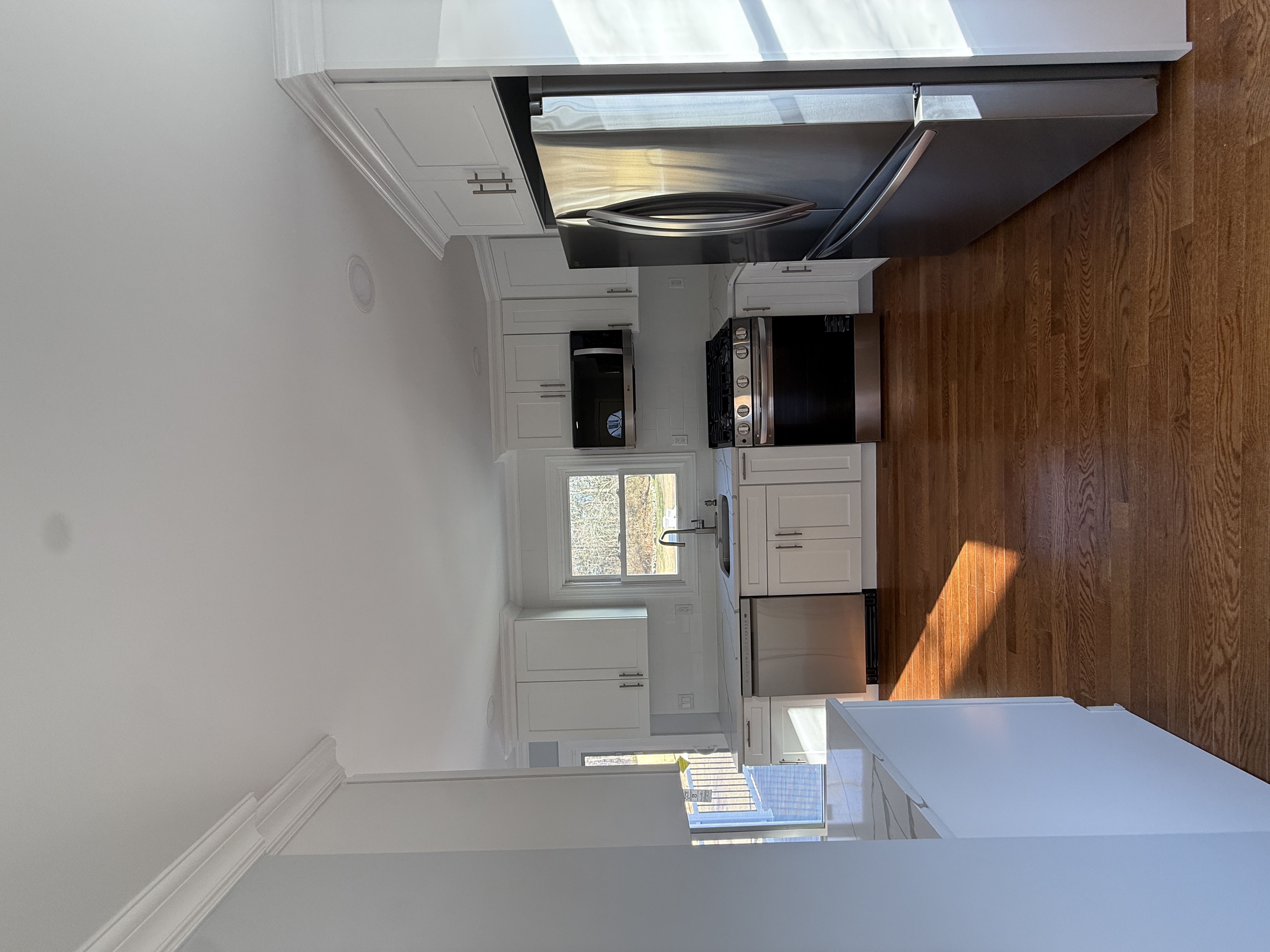 West Islip, New York, 11795, United States, 2 Bedrooms Bedrooms, ,Residential,For Sale,2007437