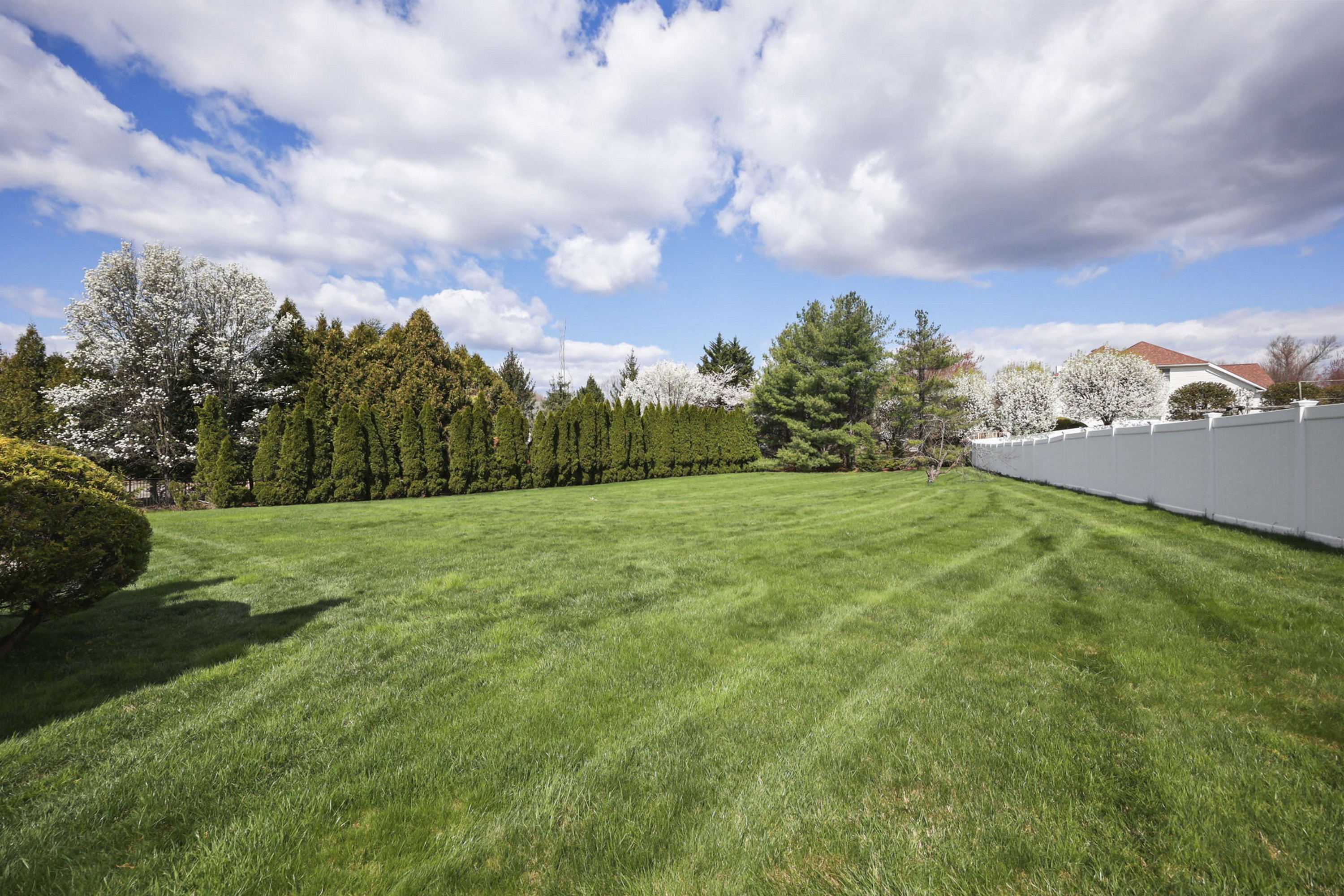  308 Flower Lane - 物件實景