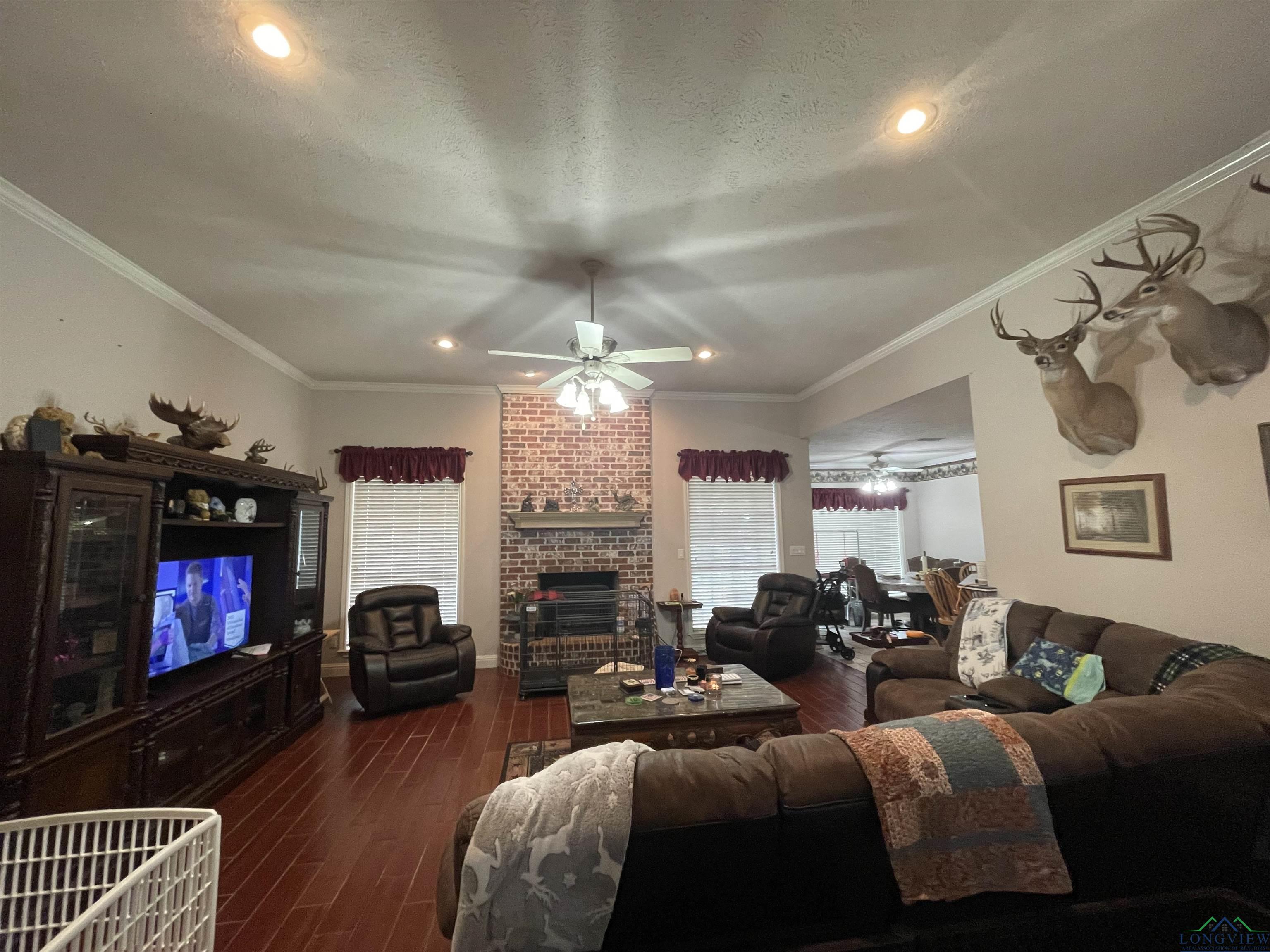 Nacogdoches, Texas, 75964, United States, 4 Bedrooms Bedrooms, ,4 BathroomsBathrooms,Residential,For Sale,1708652