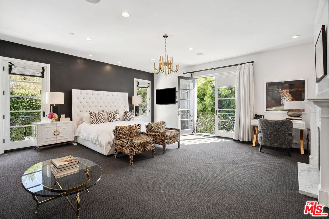 Beverly Hills Post Office, California, 90210, United States, 5 Bedrooms Bedrooms, ,6 BathroomsBathrooms,Residential,For Sale,1723543