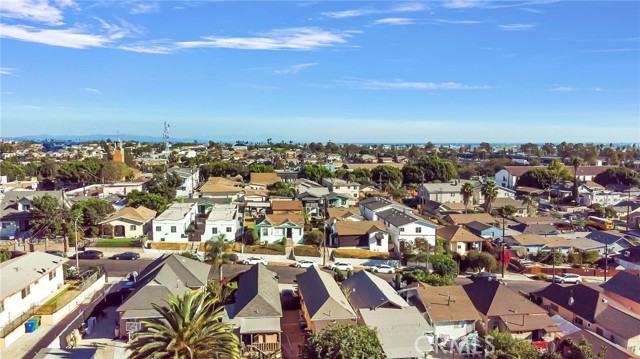 Los Angeles, California, 90023, United States, 3 Bedrooms Bedrooms, ,Residential,For Sale,1879139