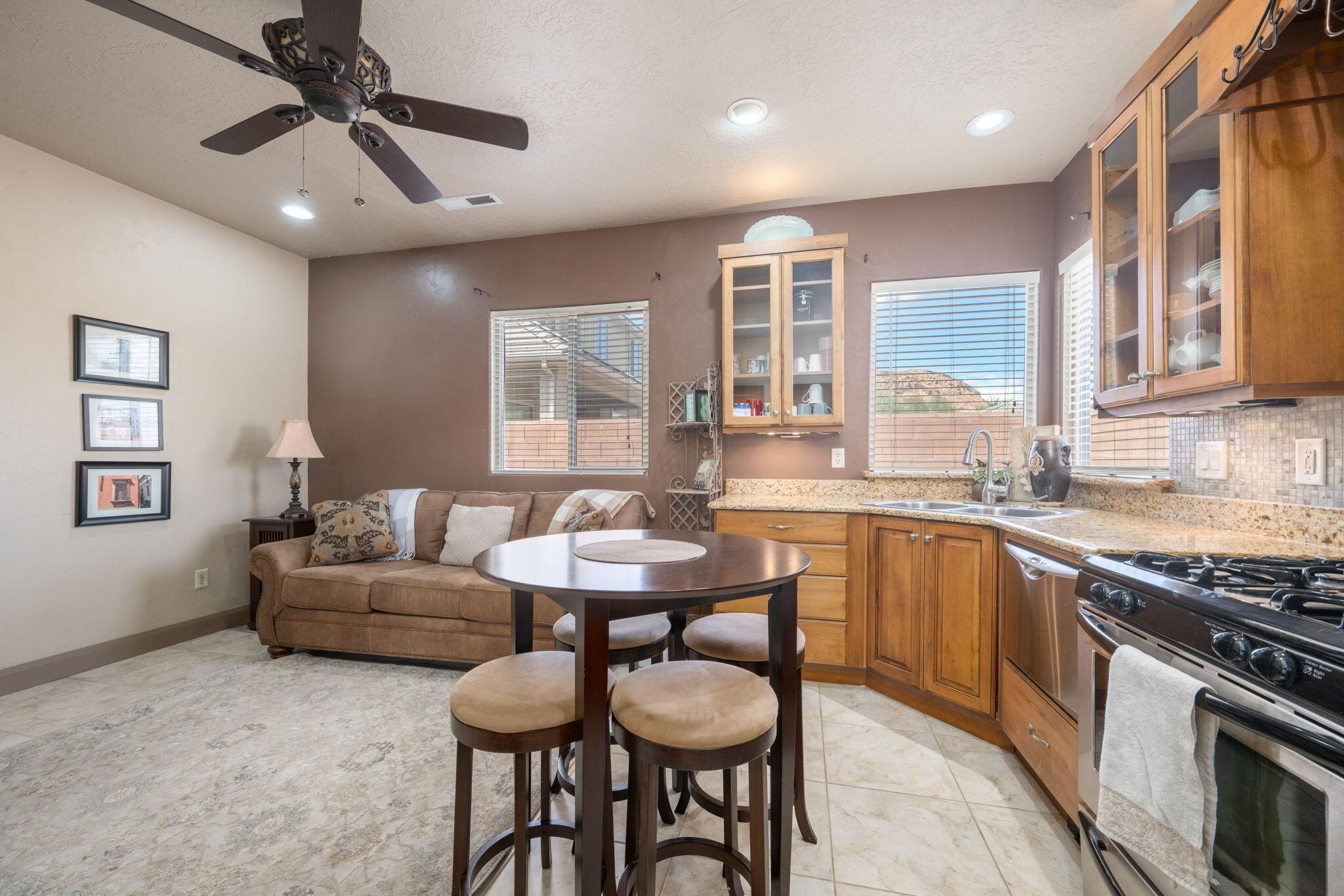 St George, Utah, 84790, United States, 4 Bedrooms Bedrooms, ,3 BathroomsBathrooms,Residential,For Sale,1931400