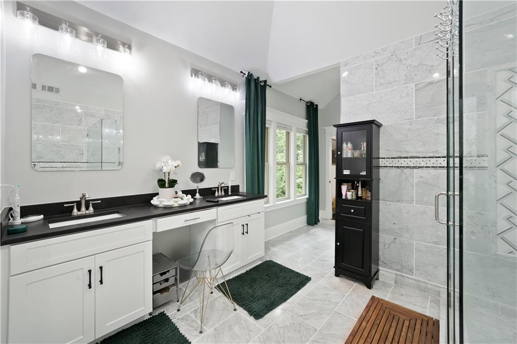 Scottdale, Georgia, 30079, United States, 4 Bedrooms Bedrooms, ,4 BathroomsBathrooms,Residential,For Sale,1911457