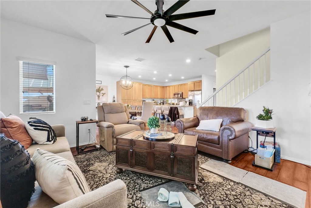 Lake Elsinore, California, 92530, United States, 3 Bedrooms Bedrooms, ,3 BathroomsBathrooms,Residential,For Sale,1880934