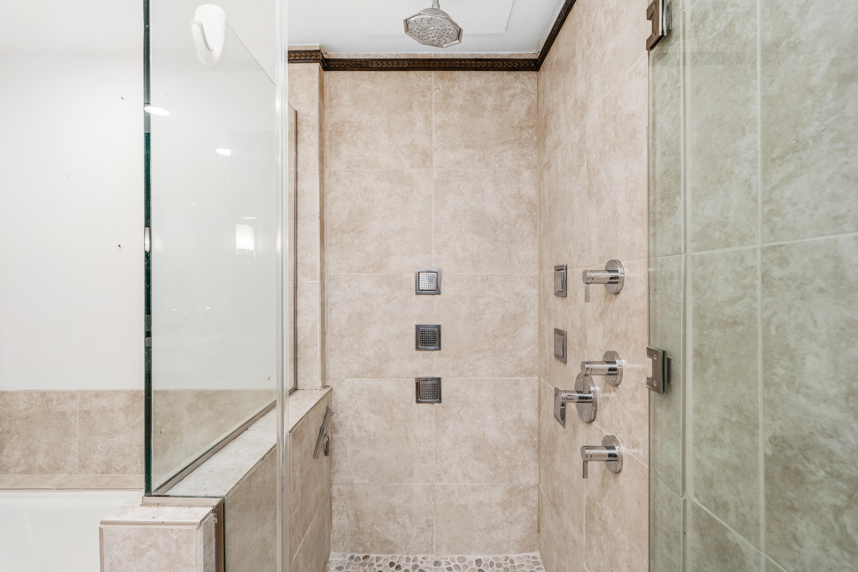 Palm Springs, California, 92264, United States, 2 Bedrooms Bedrooms, ,1 BathroomBathrooms,Residential,For Sale,1960957