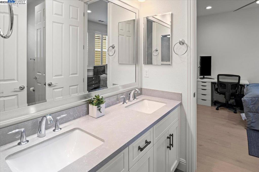 San Ramon, California, 94582, United States, 4 Bedrooms Bedrooms, ,4 BathroomsBathrooms,Residential,For Sale,1905667