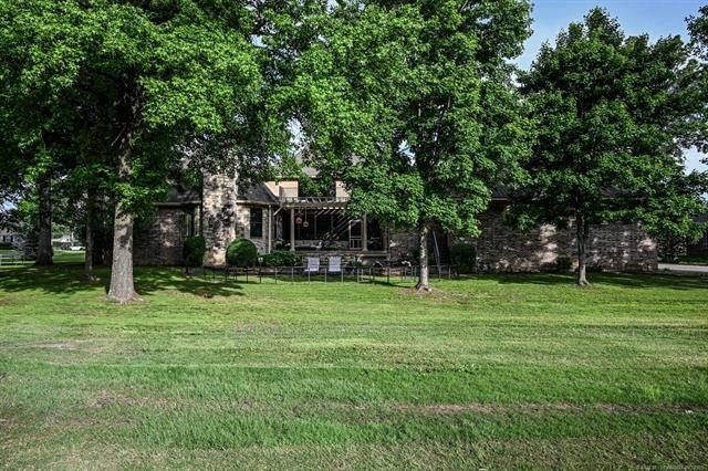 Tahlequah, Oklahoma, 74464, United States, 5 Bedrooms Bedrooms, ,5 BathroomsBathrooms,Residential,For Sale,1810638