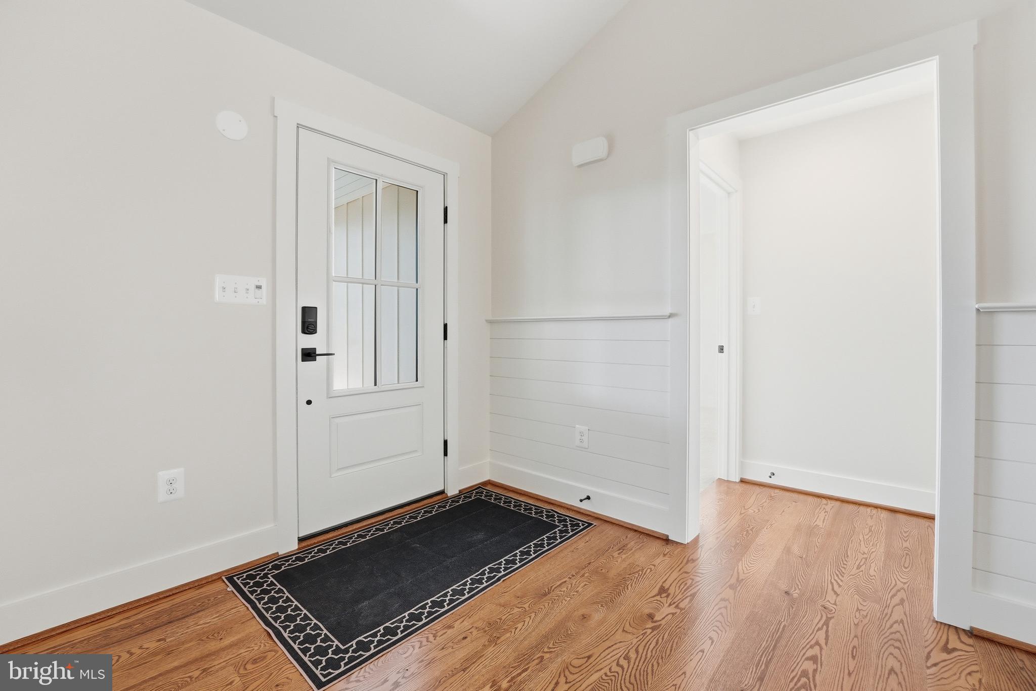Reva, Virginia, 22735, United States, 2 Bedrooms Bedrooms, ,2 BathroomsBathrooms,Residential,For Sale,2048216