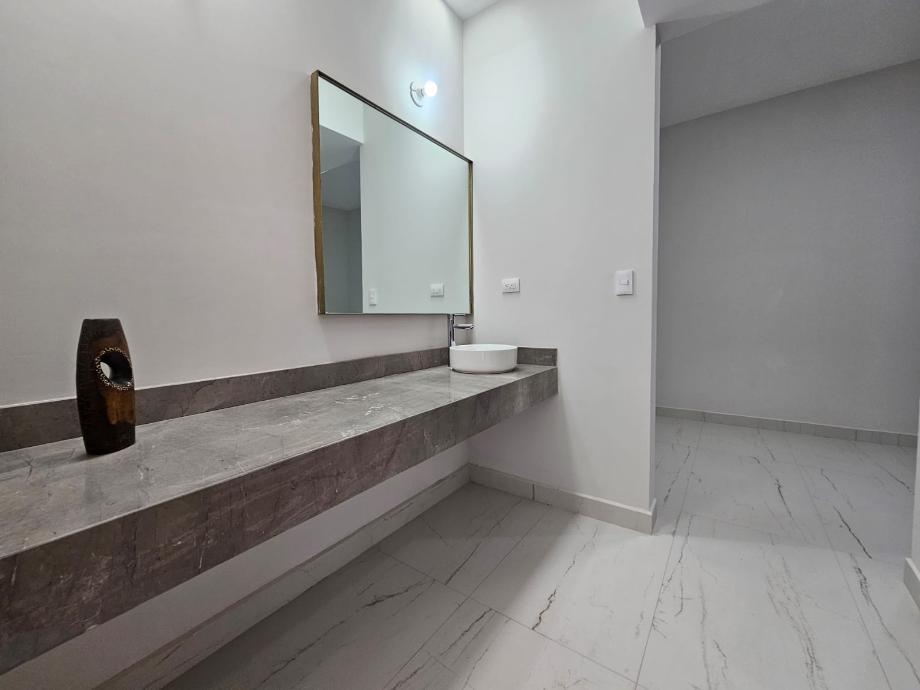 Torreón, Coahuila de Zaragoza, 27023, Mexico, 2 Bedrooms Bedrooms, ,2 BathroomsBathrooms,Residential,For Sale,2002251